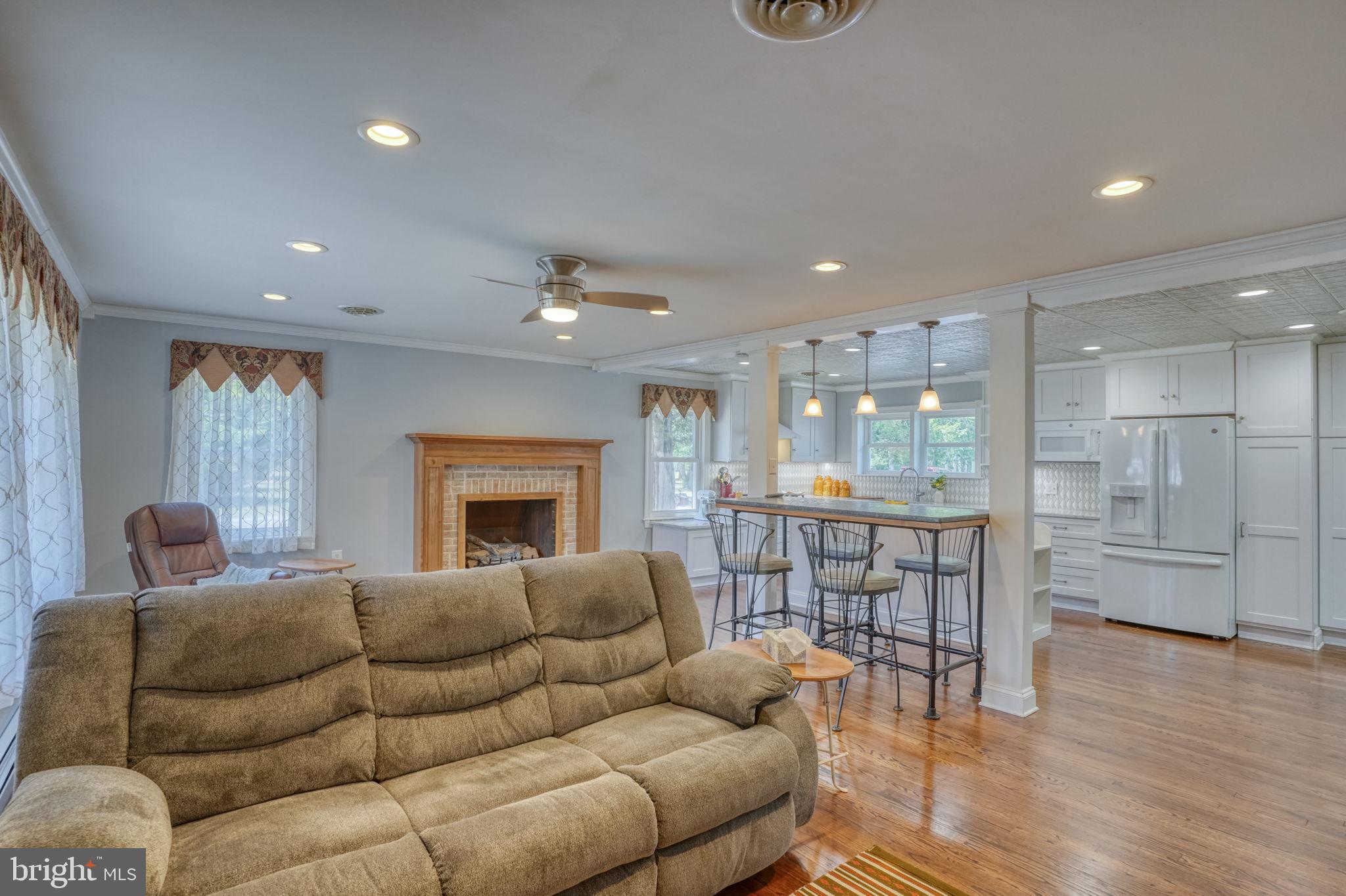 132 DEEP SHORE ROAD