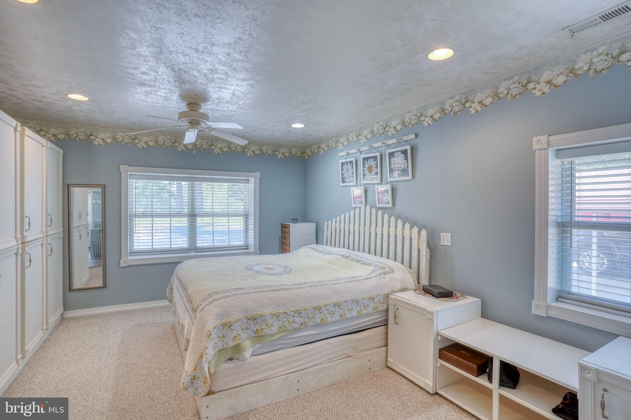 132 DEEP SHORE ROAD