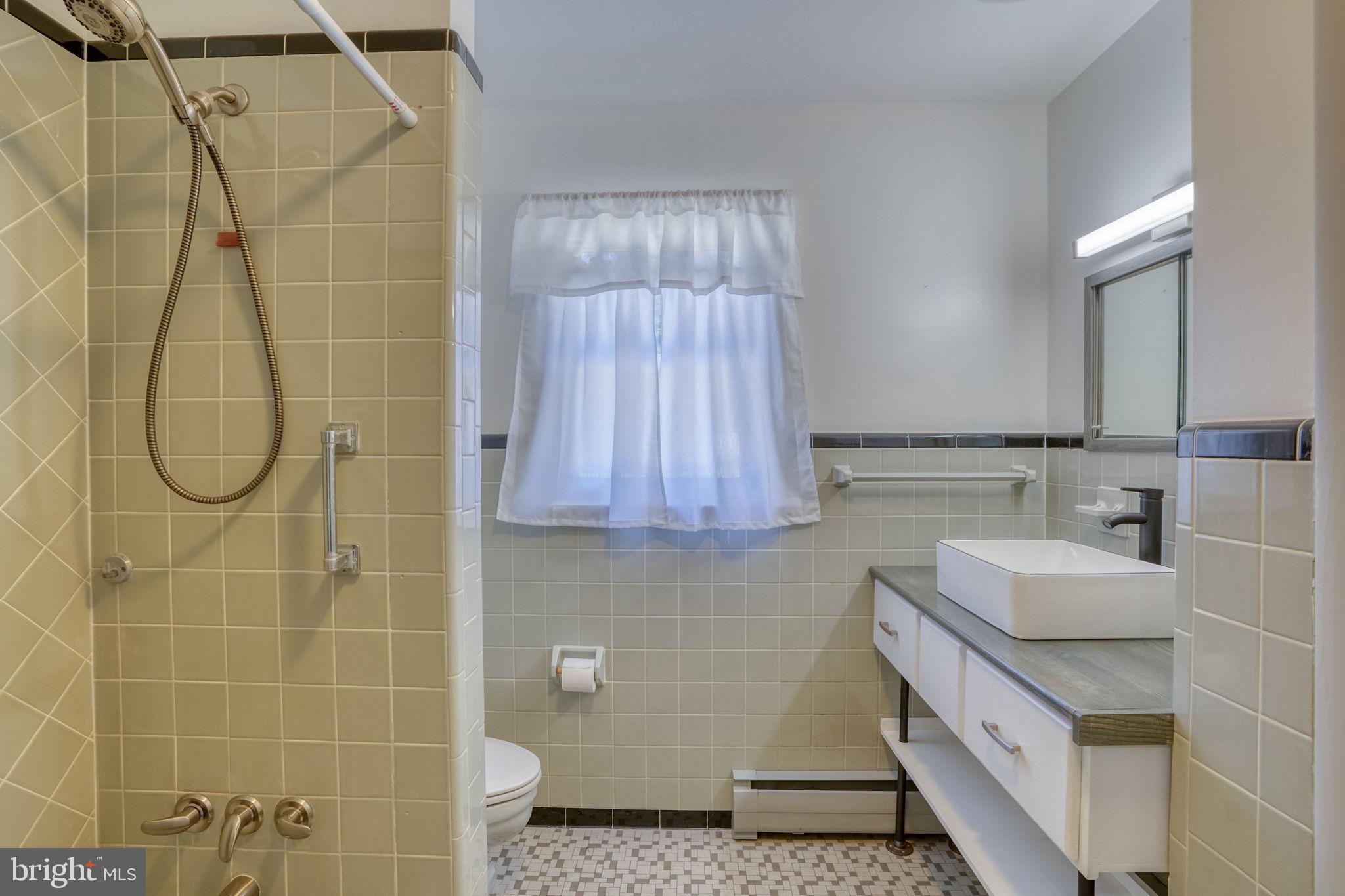 132 DEEP SHORE ROAD