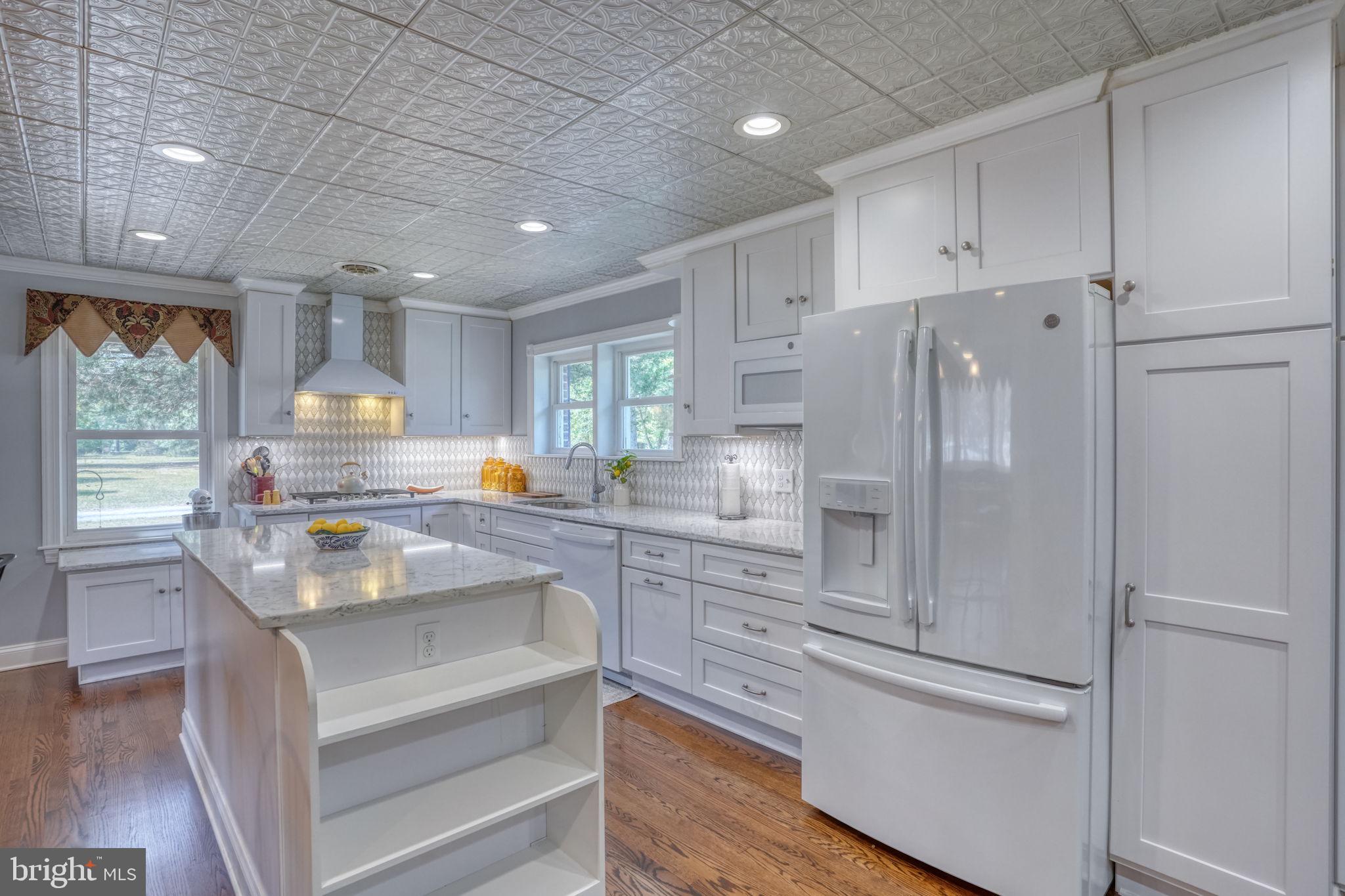 132 DEEP SHORE ROAD
