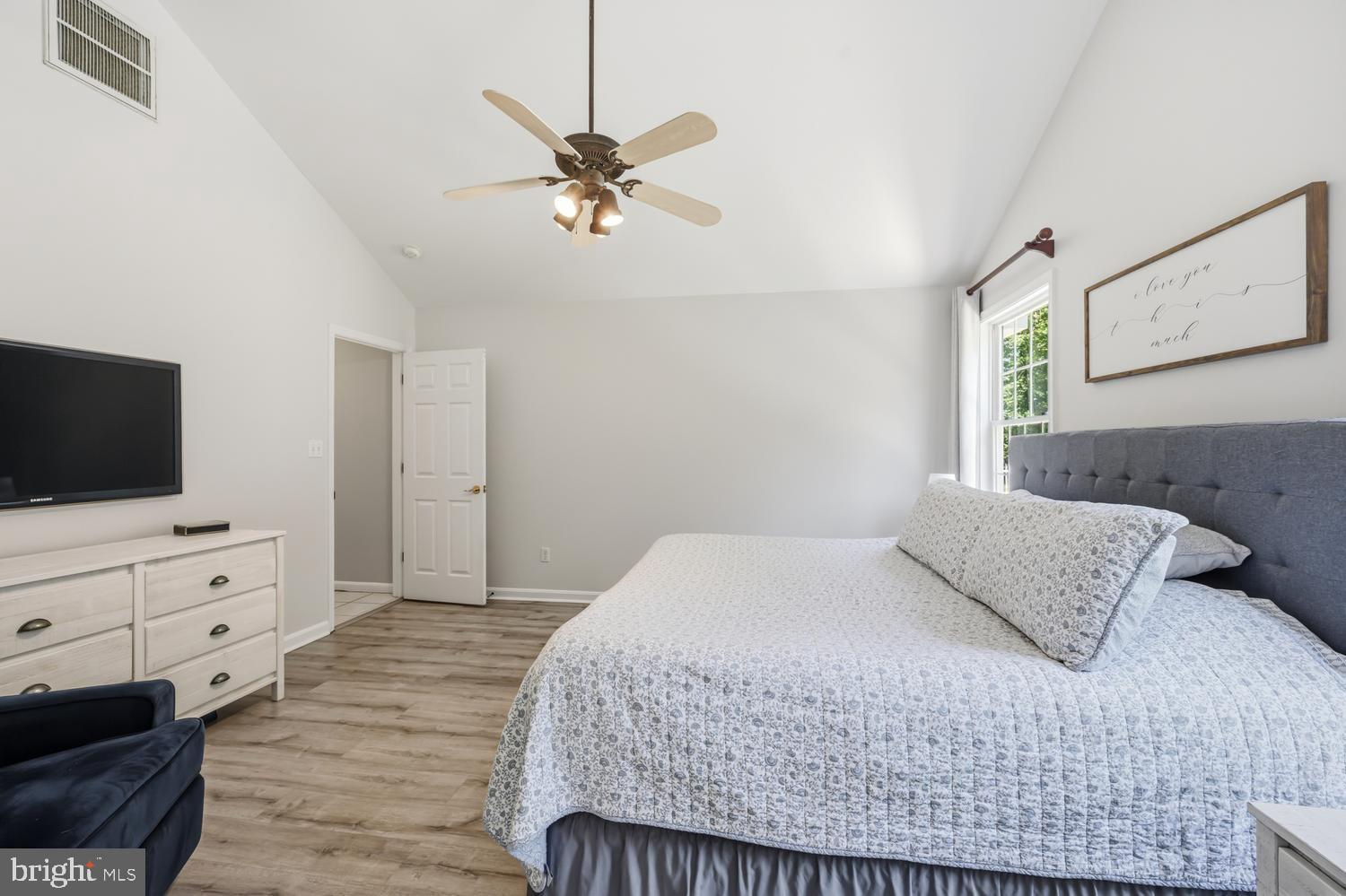 8047 LAUREL LANE