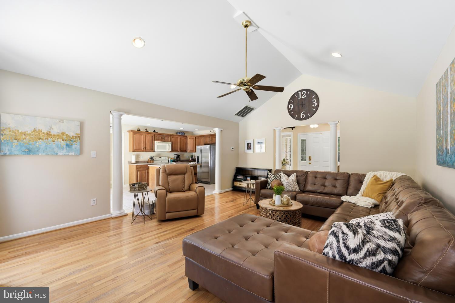 8047 LAUREL LANE