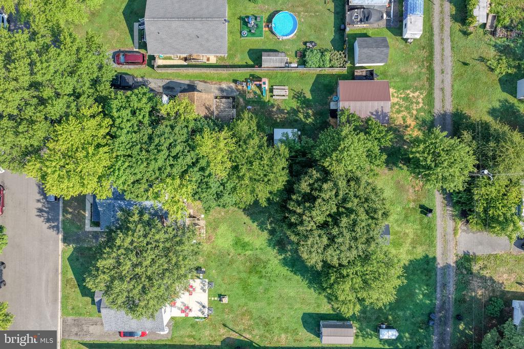 306 CAROLINE AVENUE