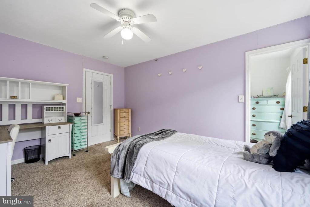 7884 LAUREL LANE