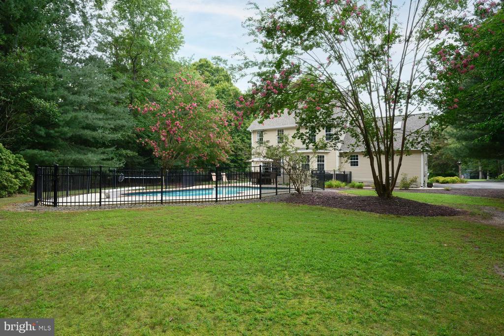 7884 LAUREL LANE