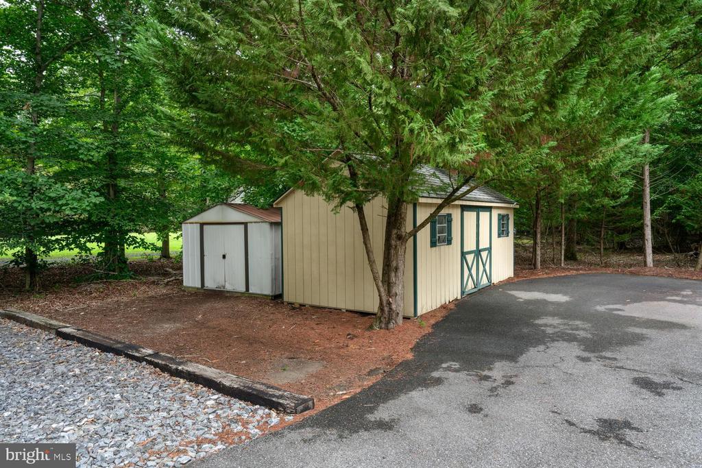 7884 LAUREL LANE