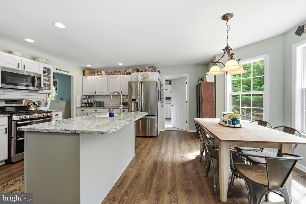 7884 LAUREL LANE