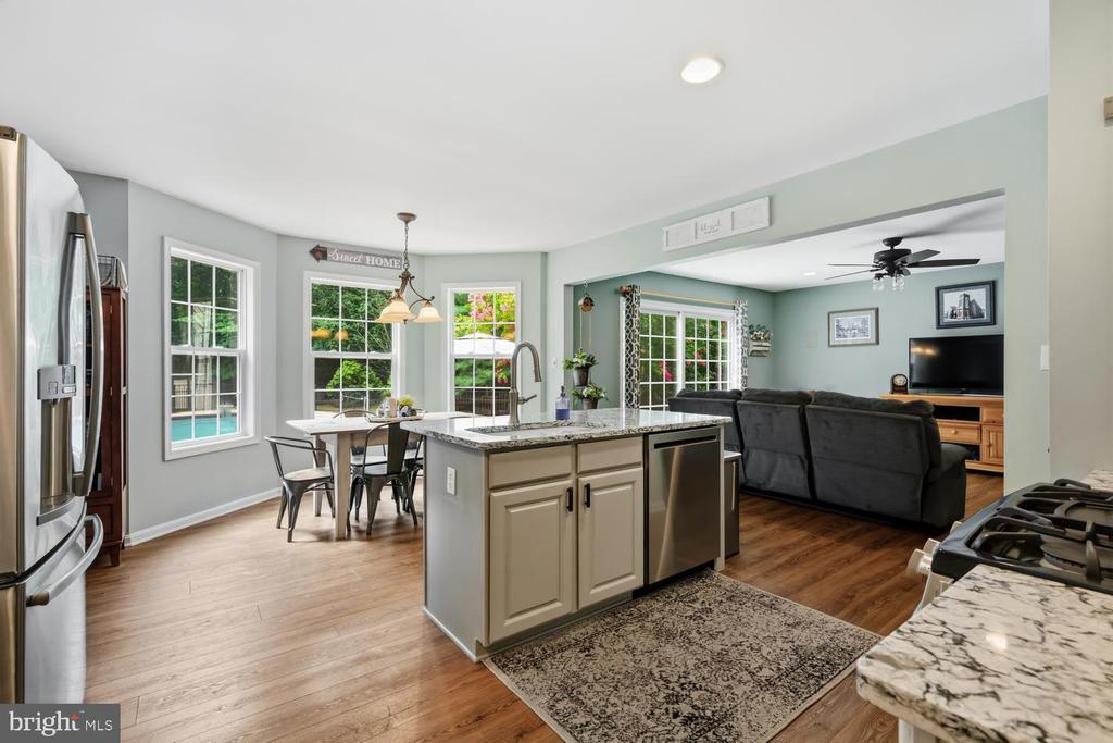 7884 LAUREL LANE
