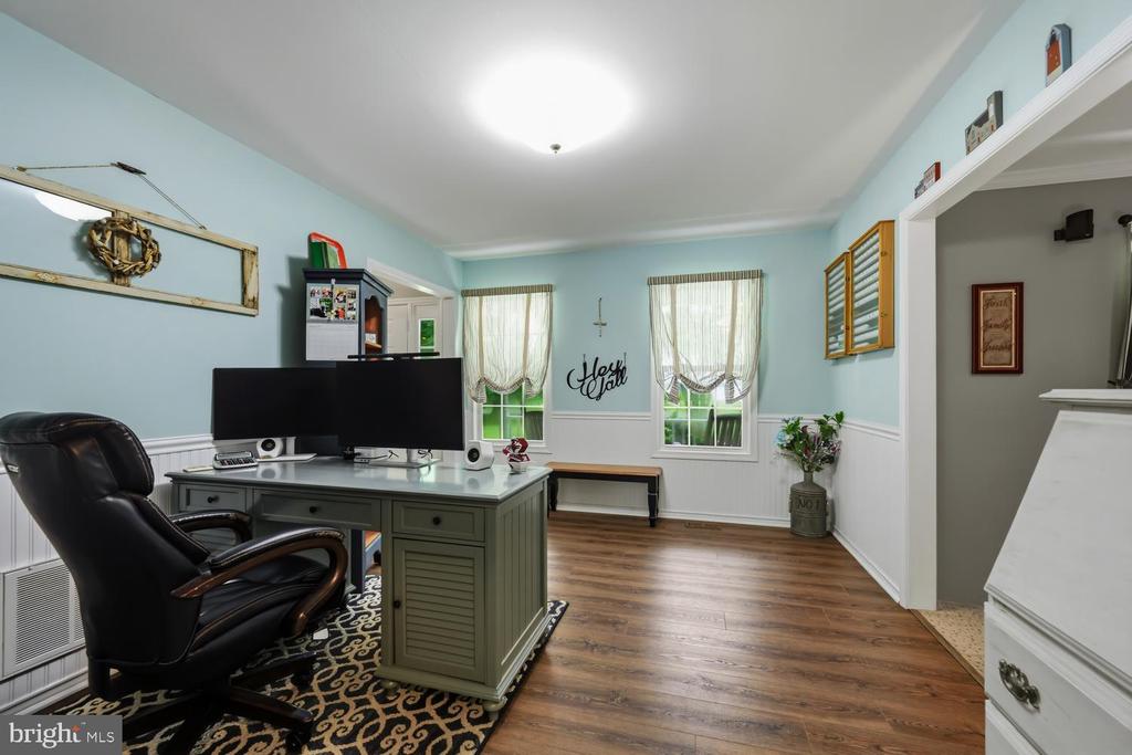 7884 LAUREL LANE