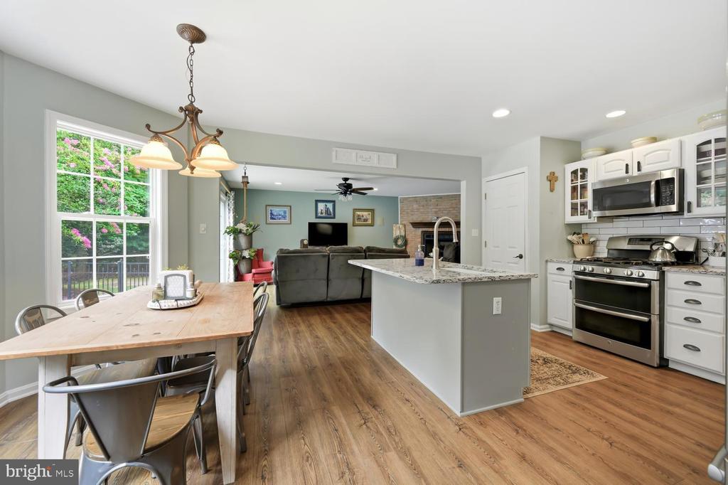 7884 LAUREL LANE