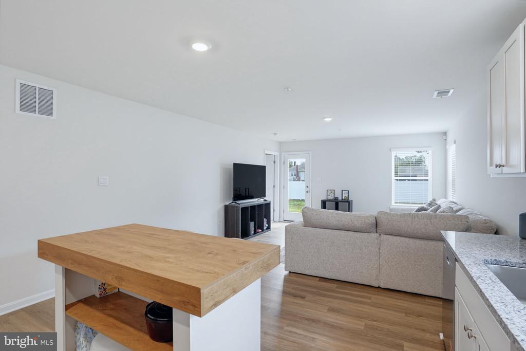 101 PARKLAND ROAD