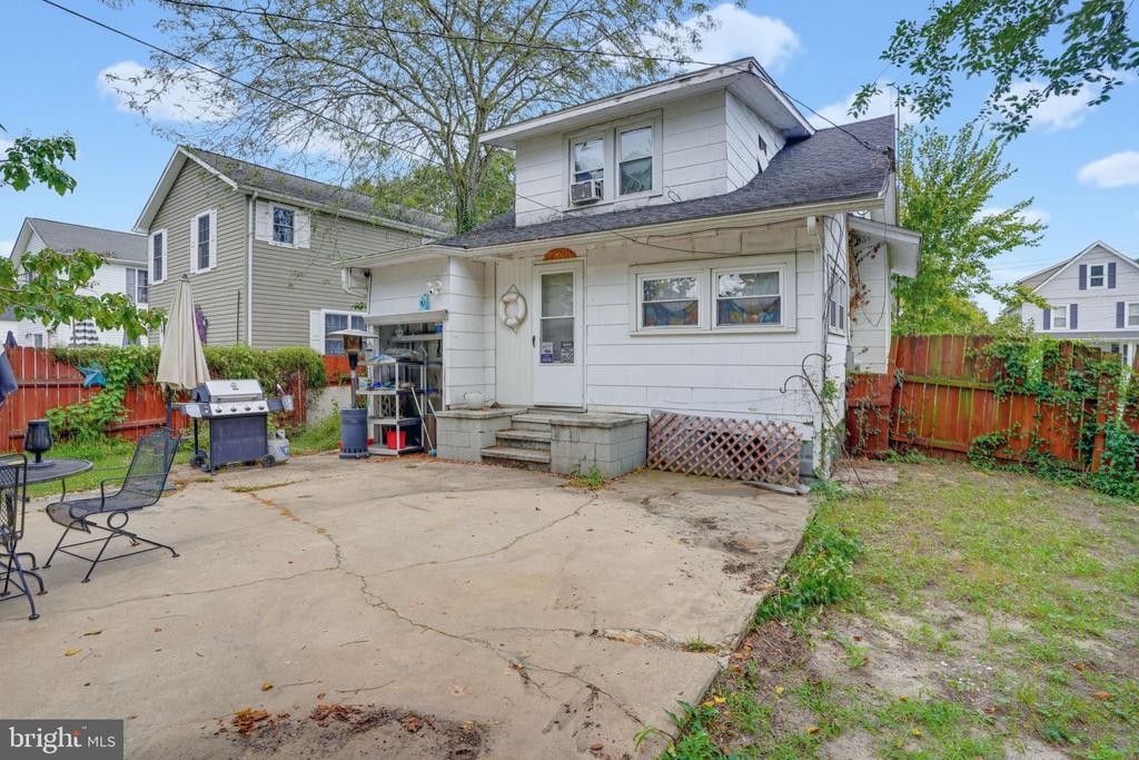 216 S 3RD STREET