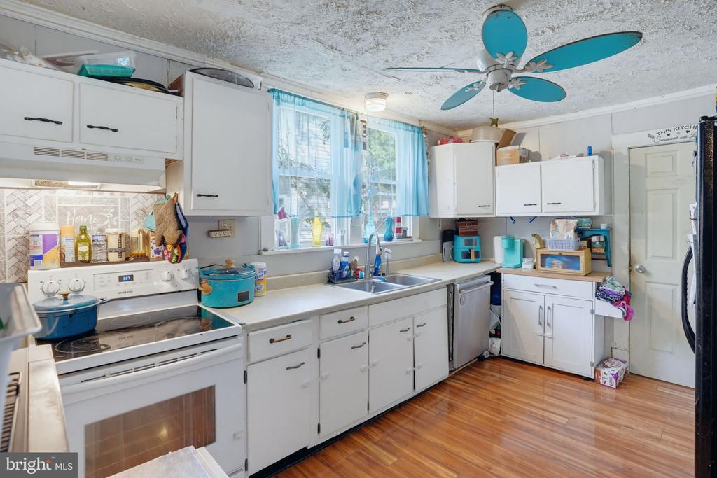 216 S 3RD STREET