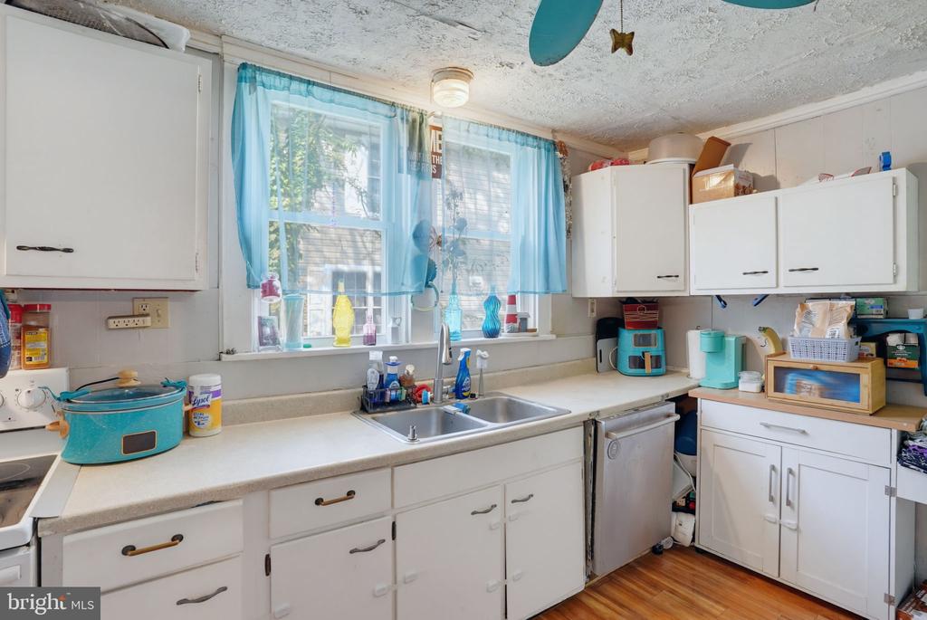 216 S 3RD STREET