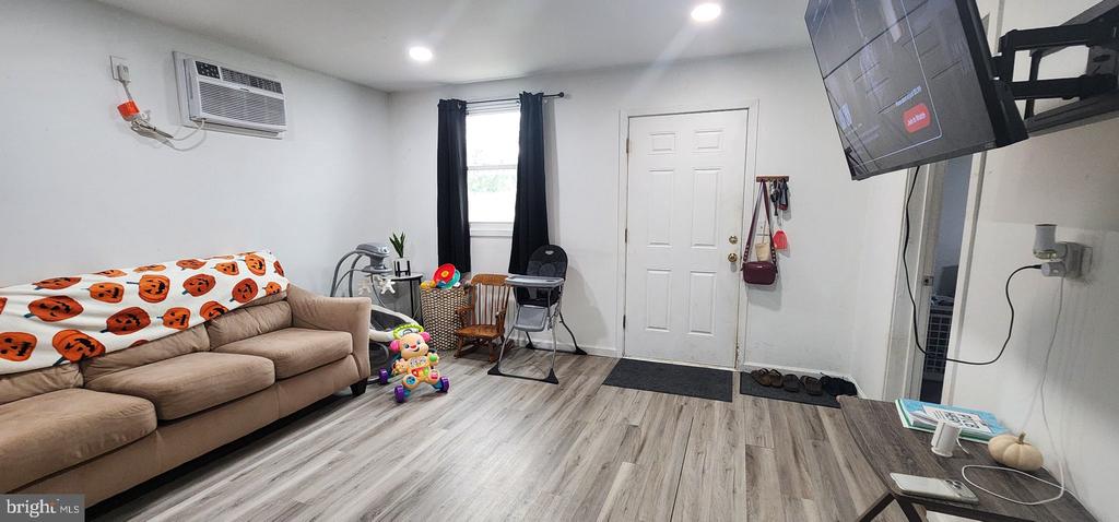 533 GAY STREET