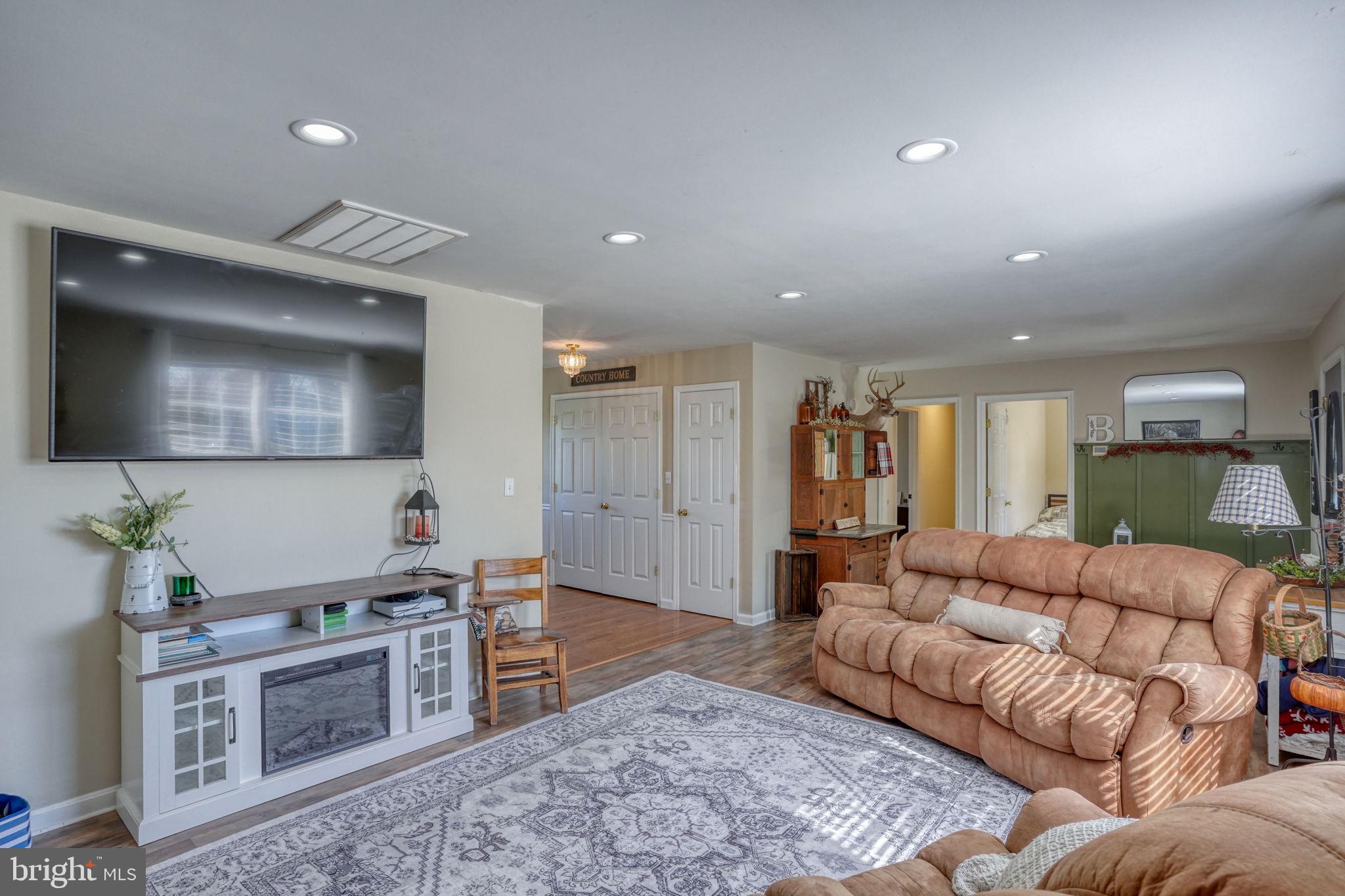 4163 WHITELEYVILLE ROAD