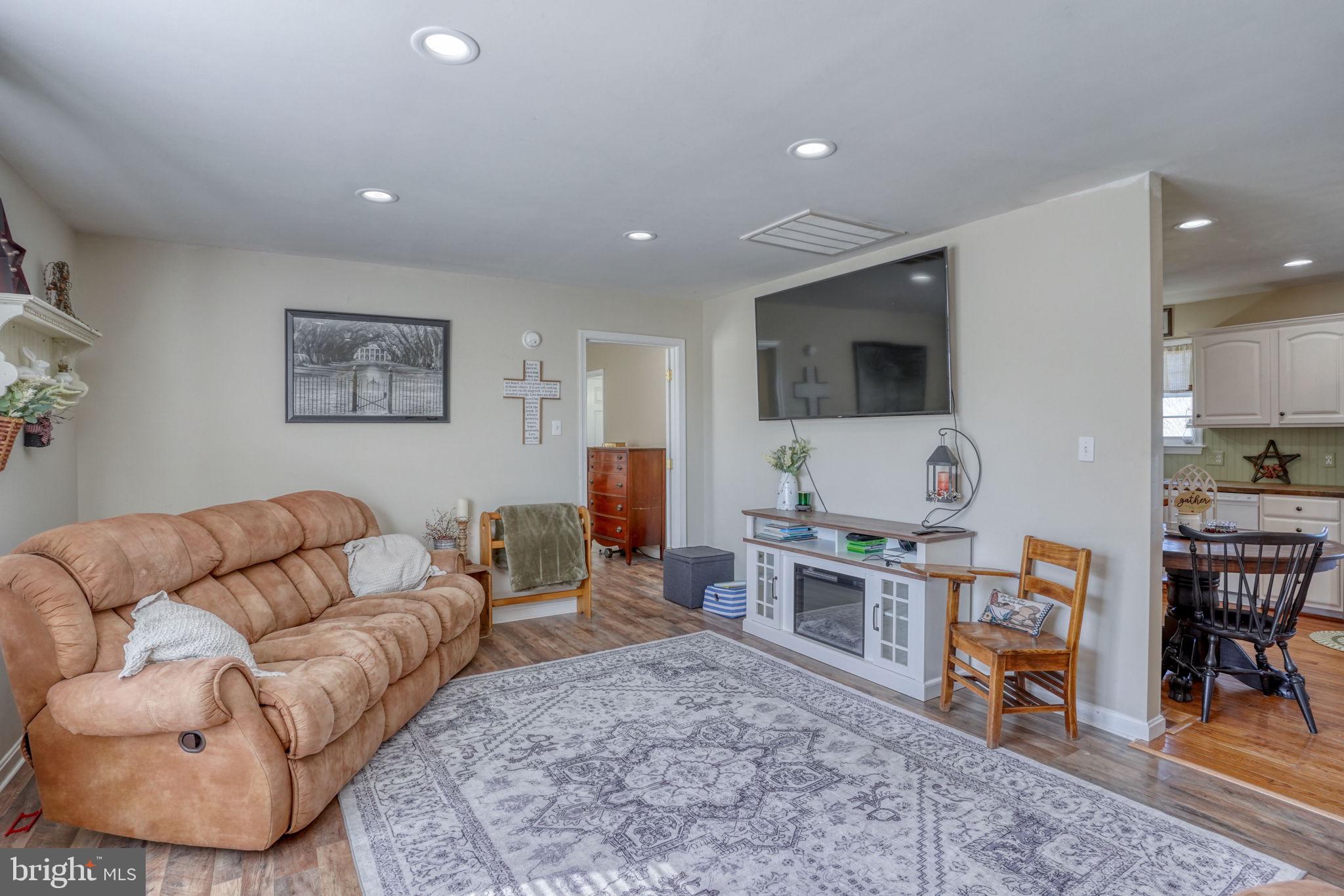 4163 WHITELEYVILLE ROAD