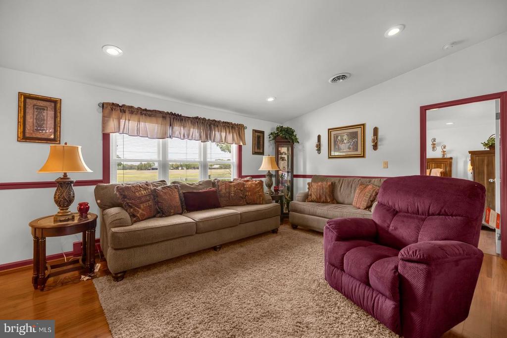 6933 BACKLANDING ROAD