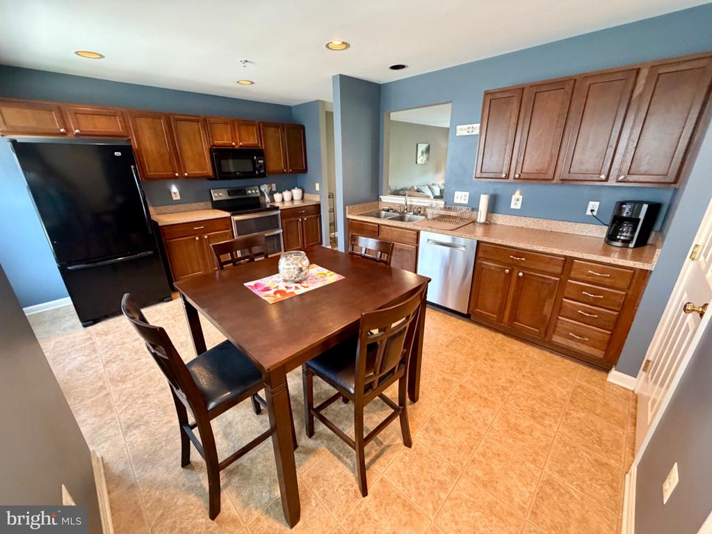 2516 WESTWIND BOULEVARD Unit: TH