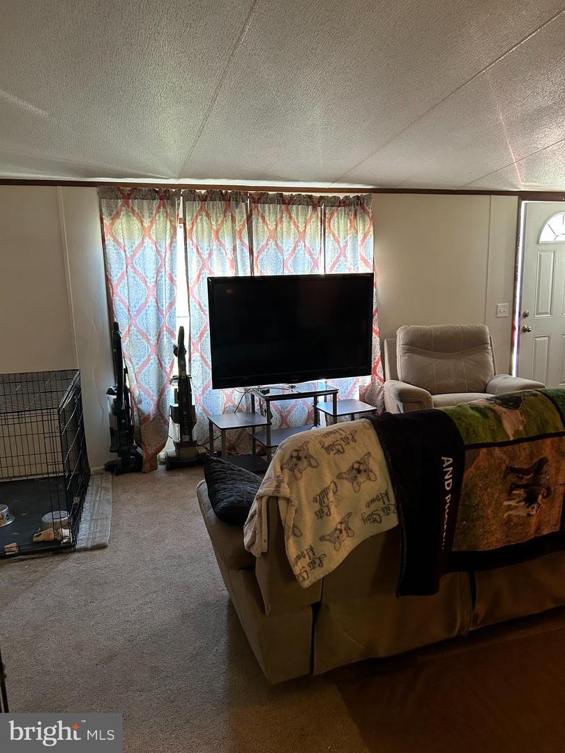 25126 Lambs Meadow Rd