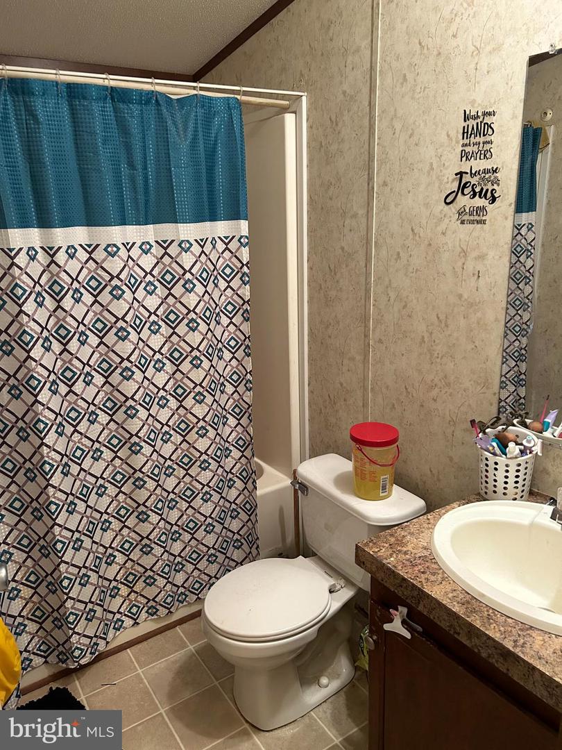 25126 Lambs Meadow Rd