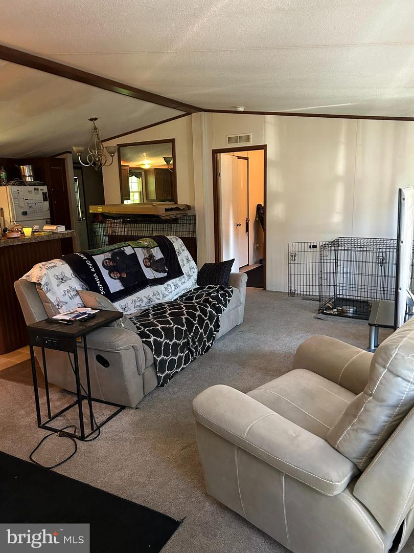 25126 Lambs Meadow Rd