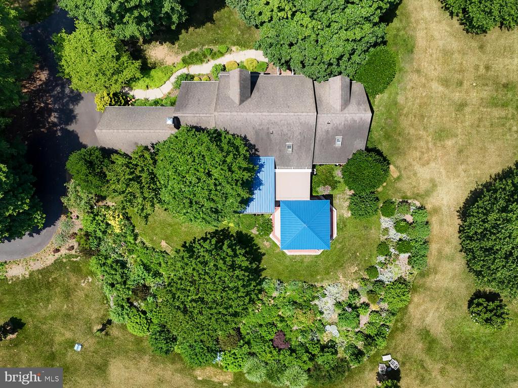 8757 Orchard Dr