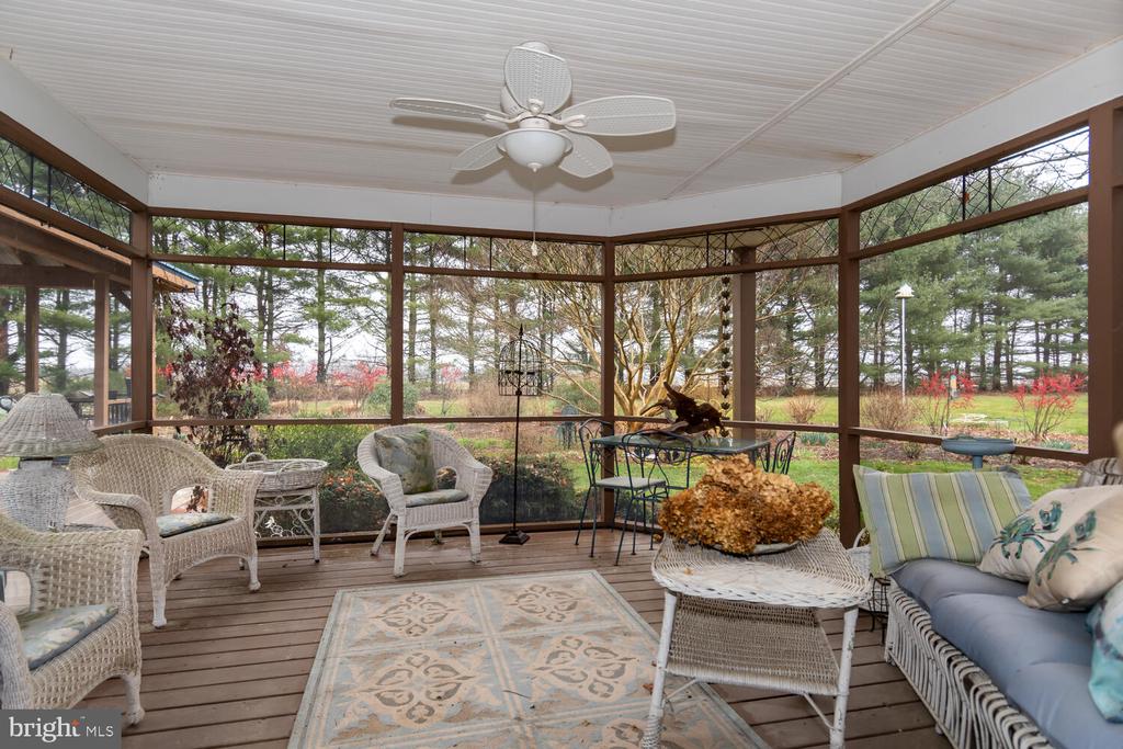 8757 Orchard Dr