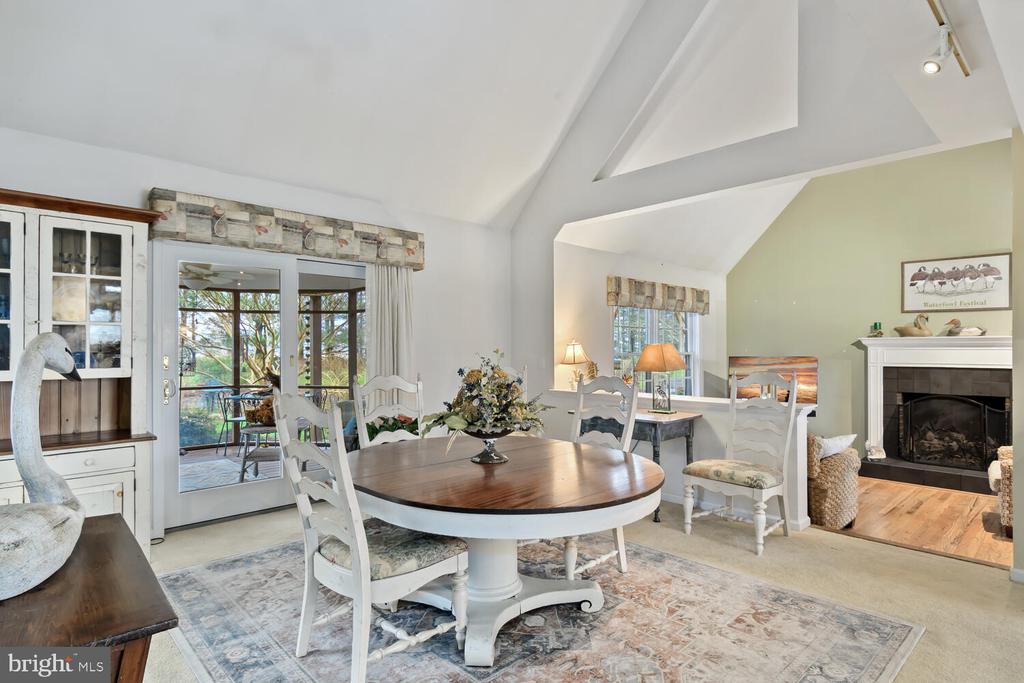 8757 Orchard Dr