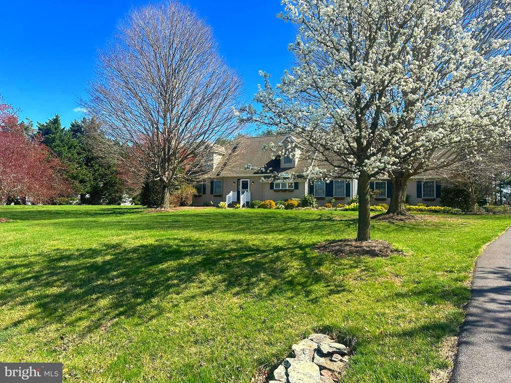 8757 Orchard Dr