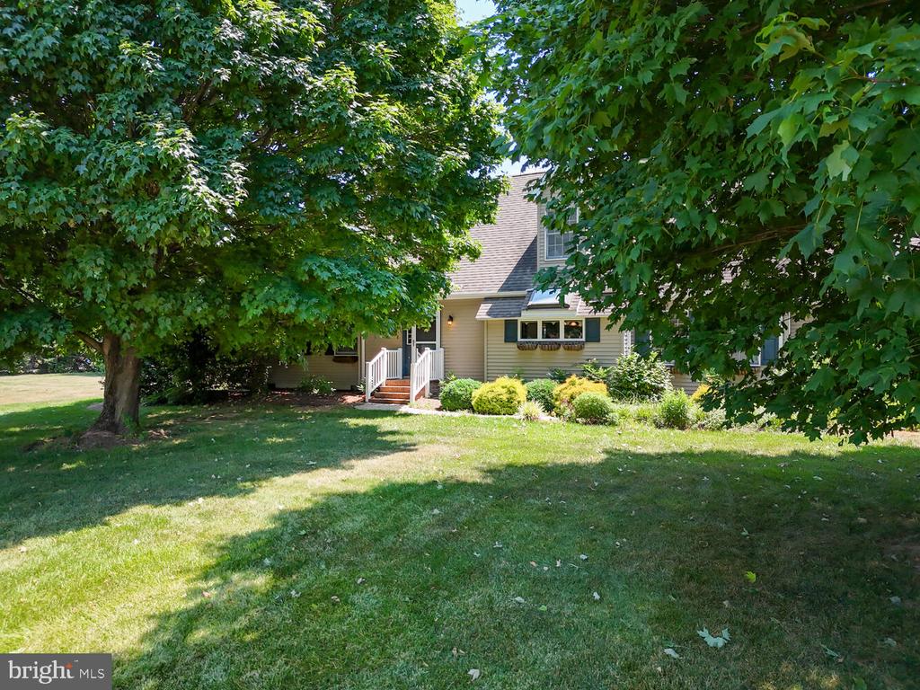 8757 Orchard Dr