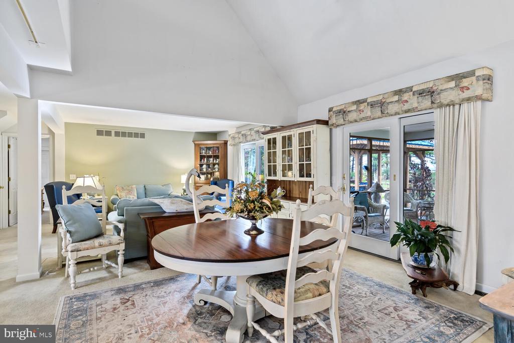 8757 Orchard Dr