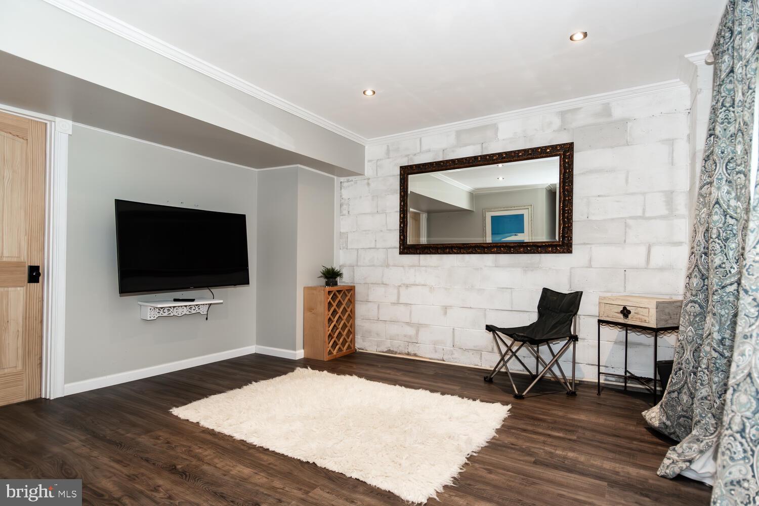 14086 E Beechwood Rd