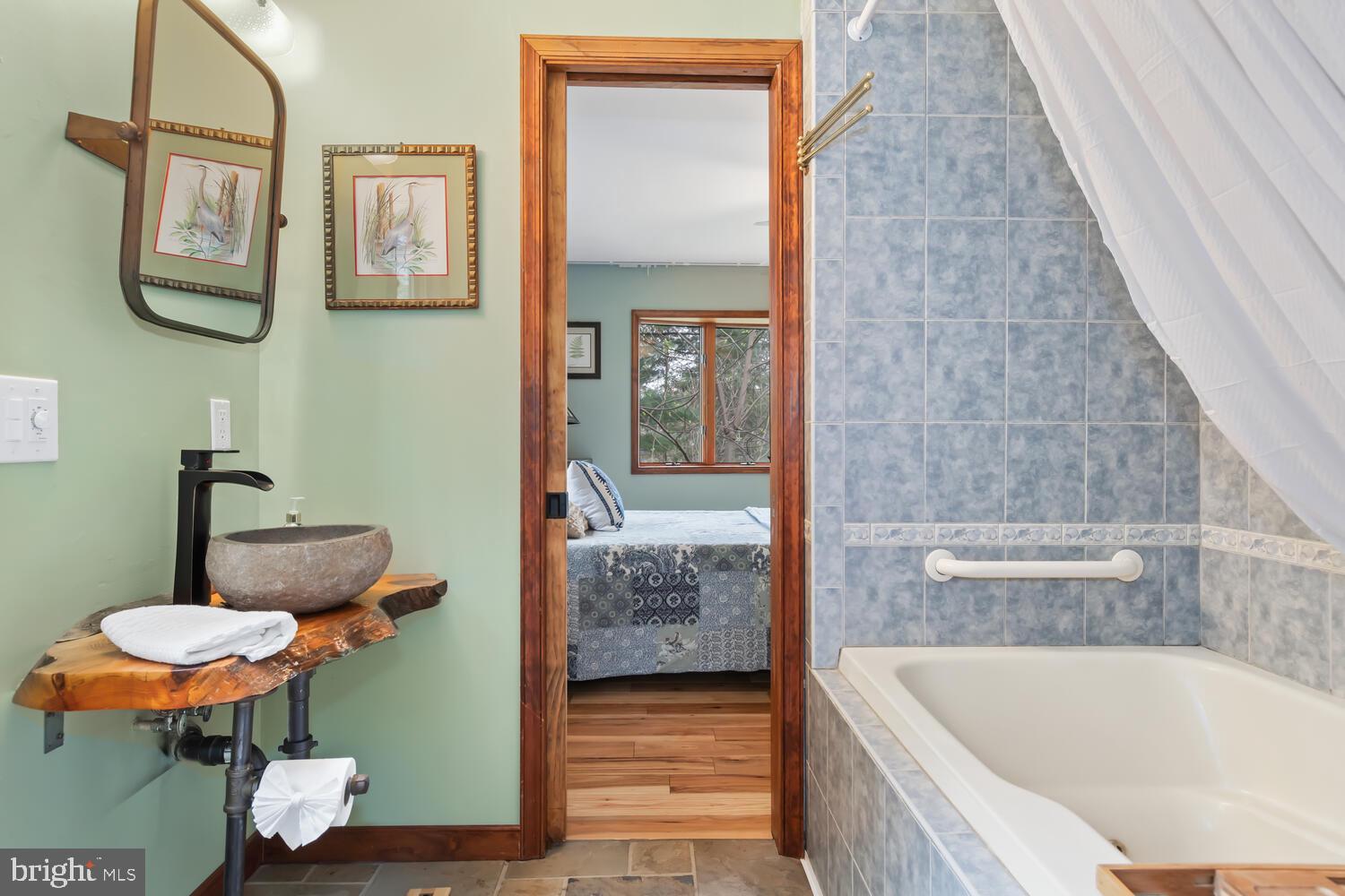 14086 E Beechwood Rd