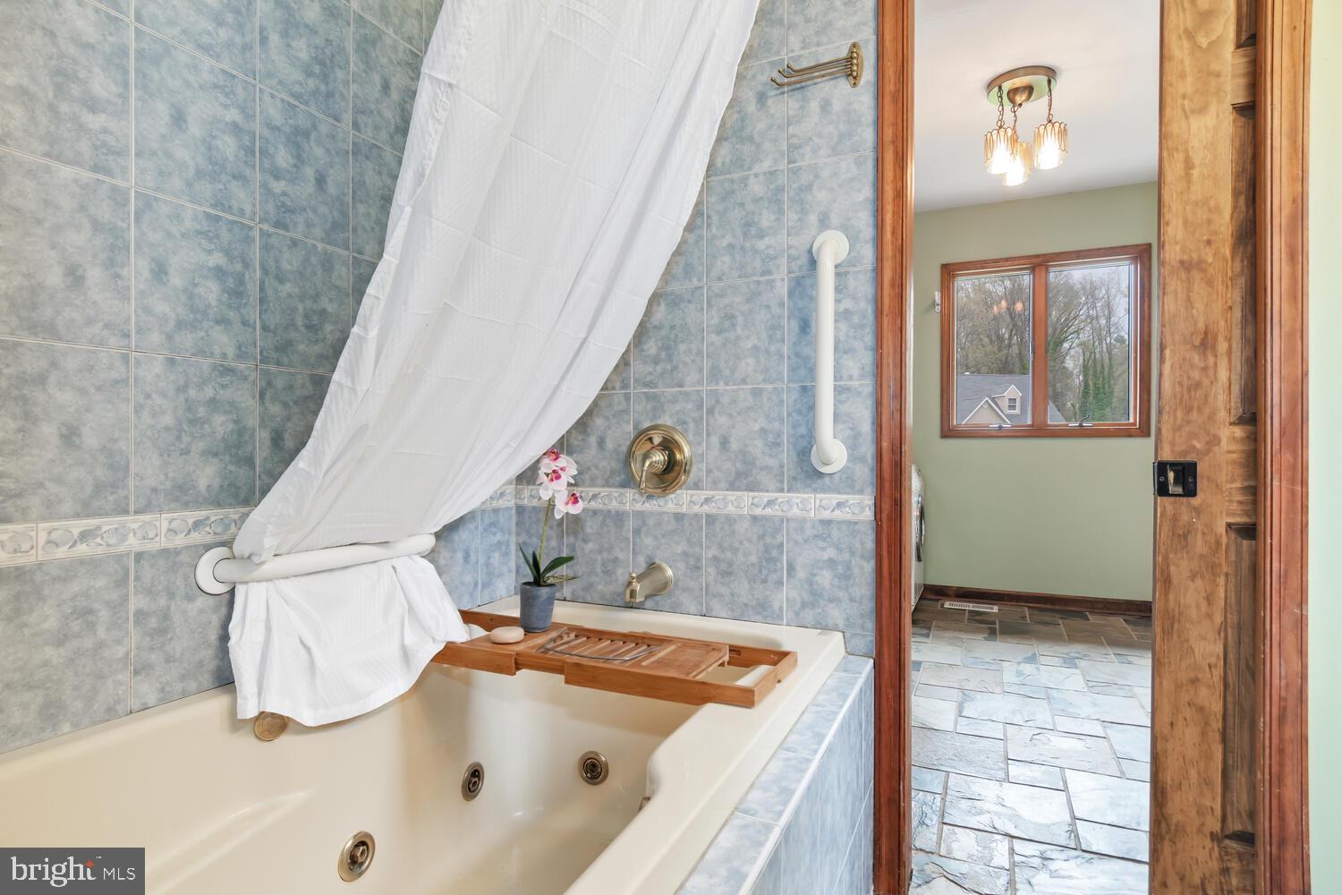 14086 E Beechwood Rd