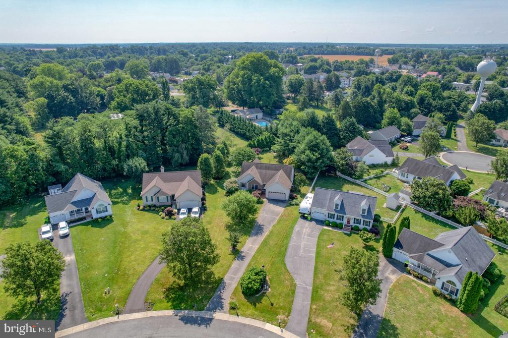 106 Ashwood Ln