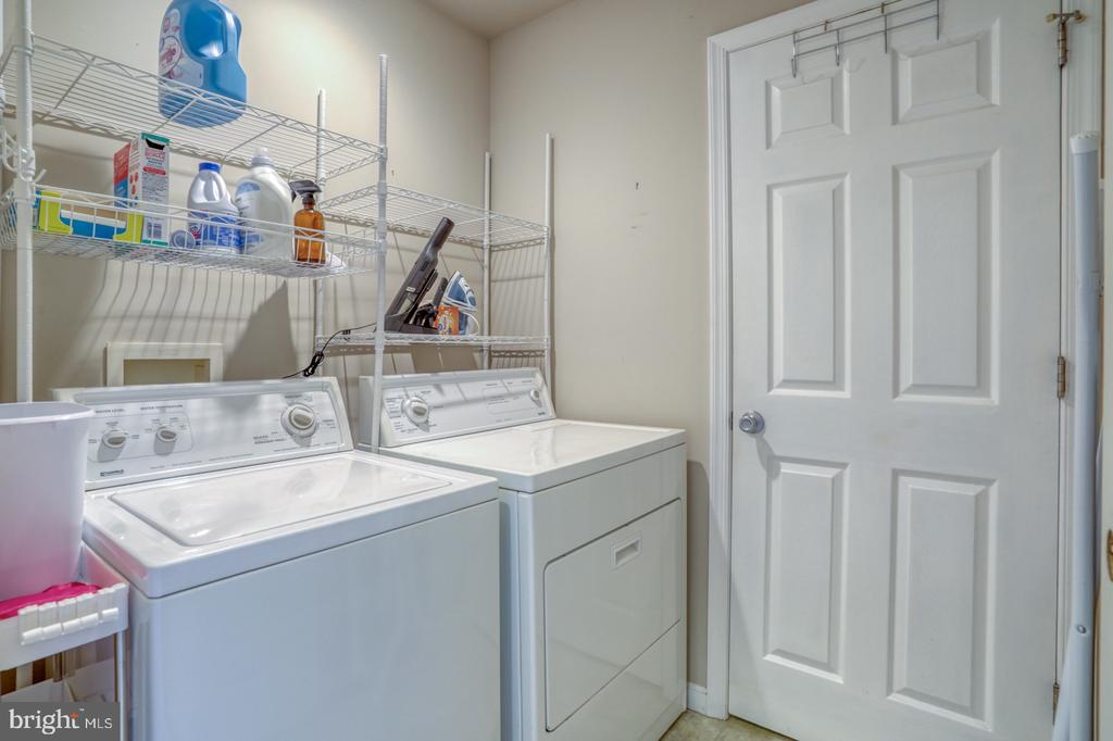 106 Ashwood Ln
