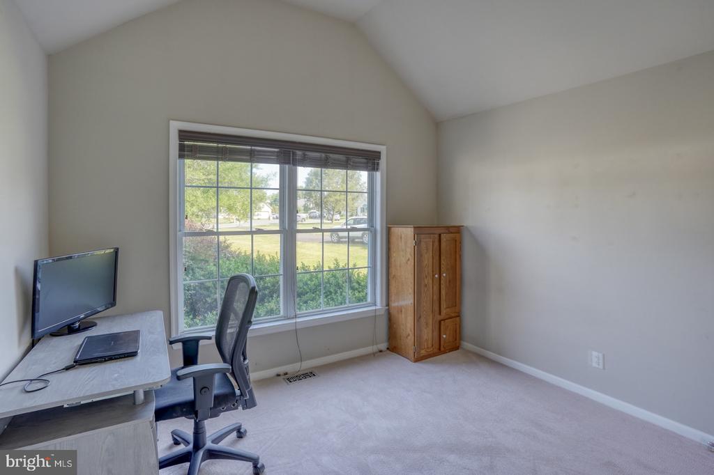 106 Ashwood Ln