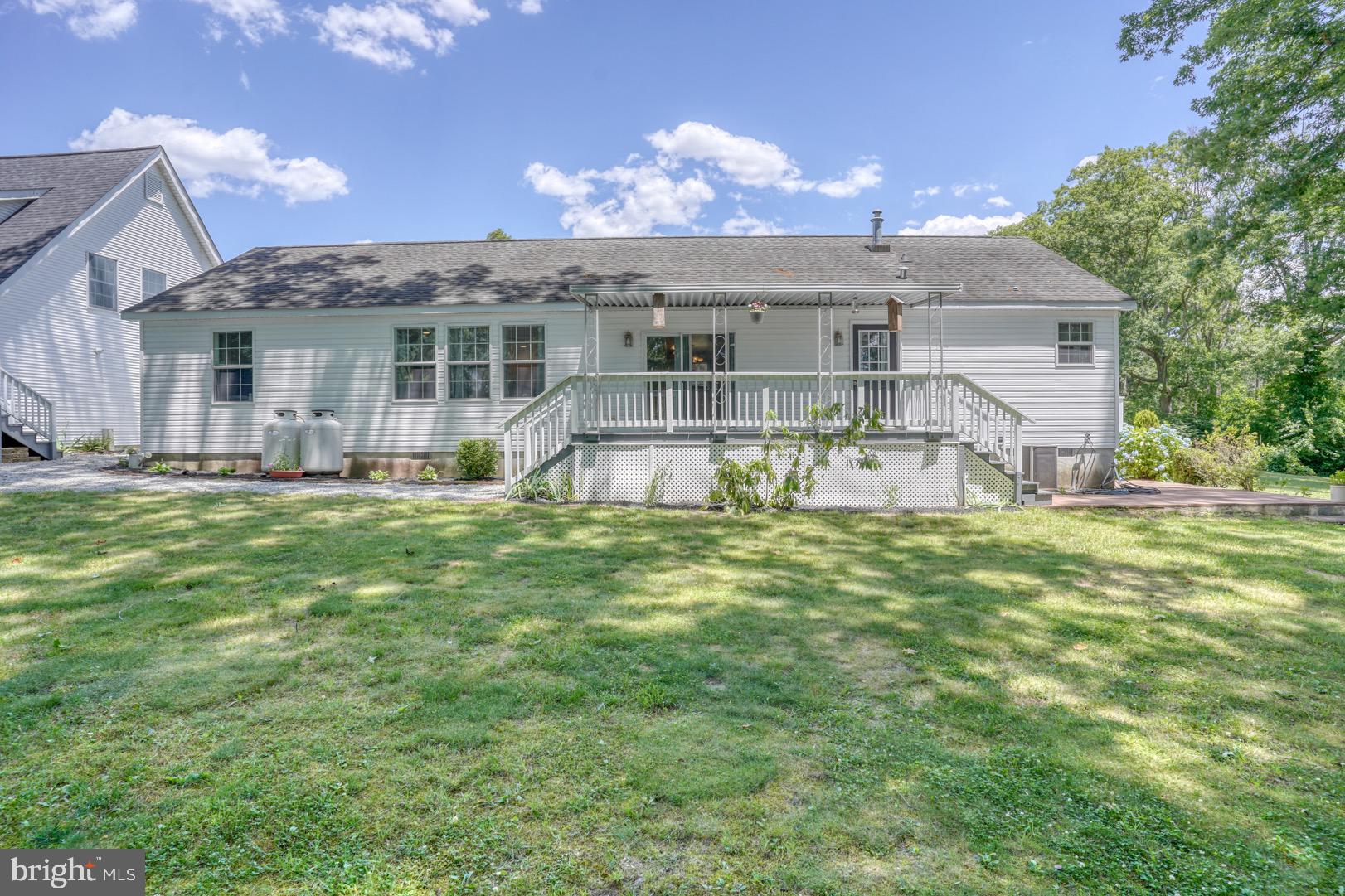 31621 W Edge Rd