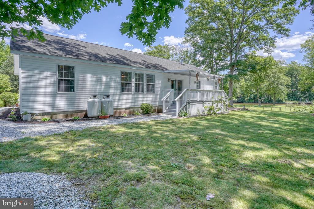 31621 W Edge Rd