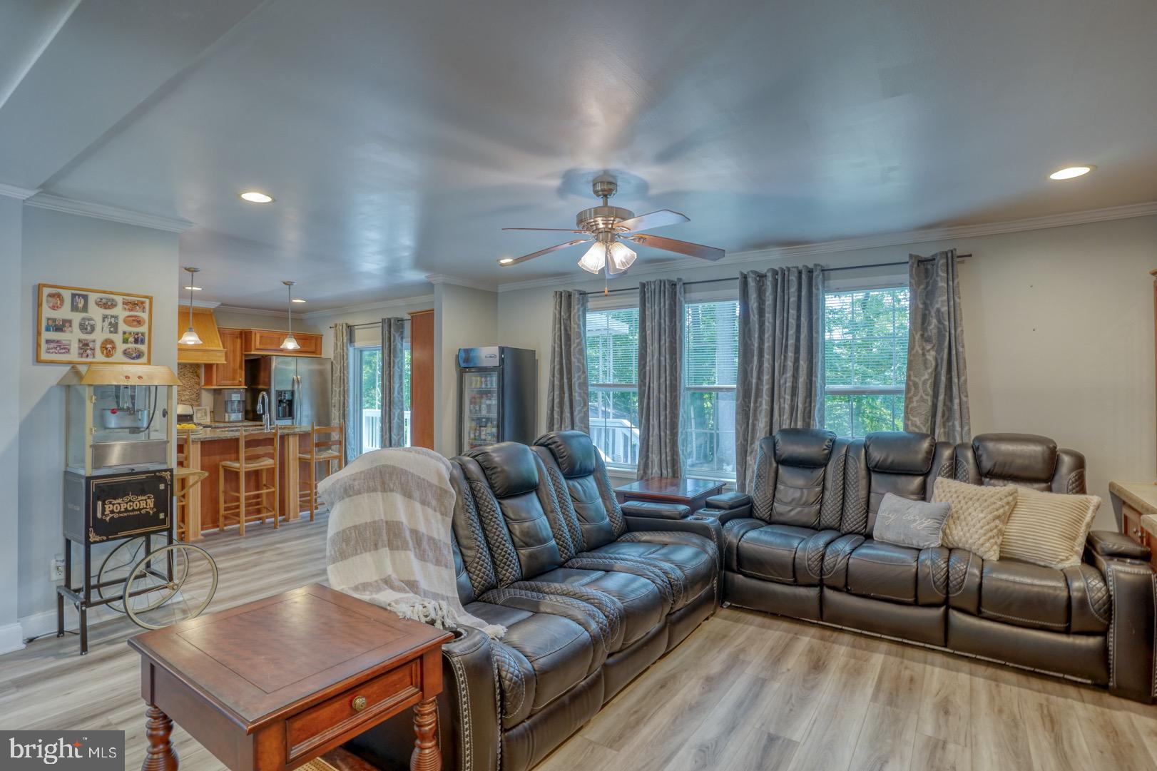 31621 W Edge Rd