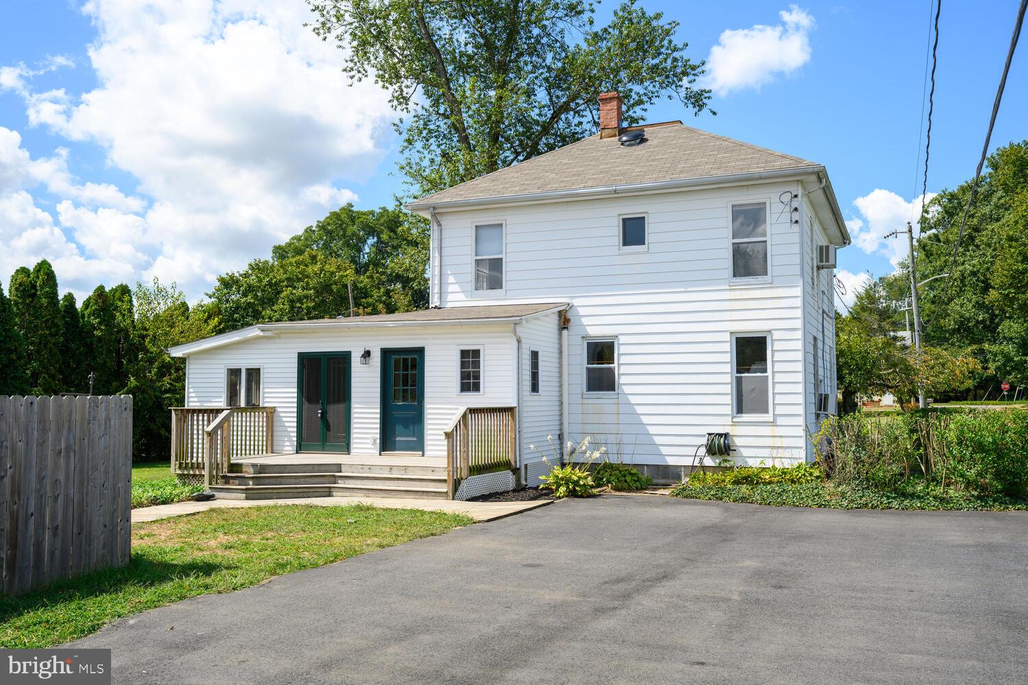228 PHELPS AVENUE