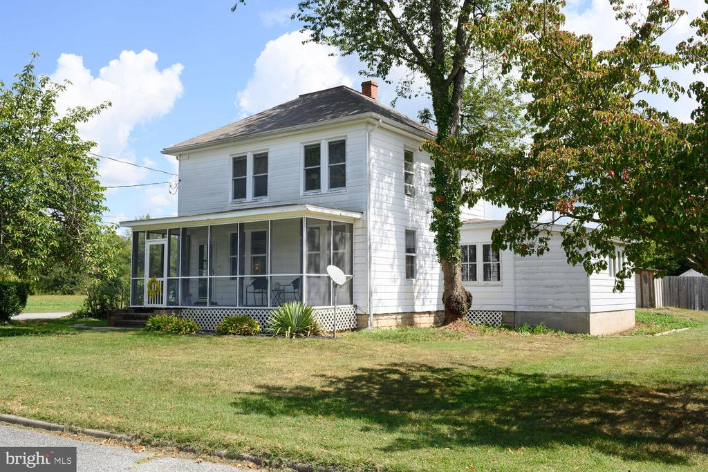 228 PHELPS AVENUE