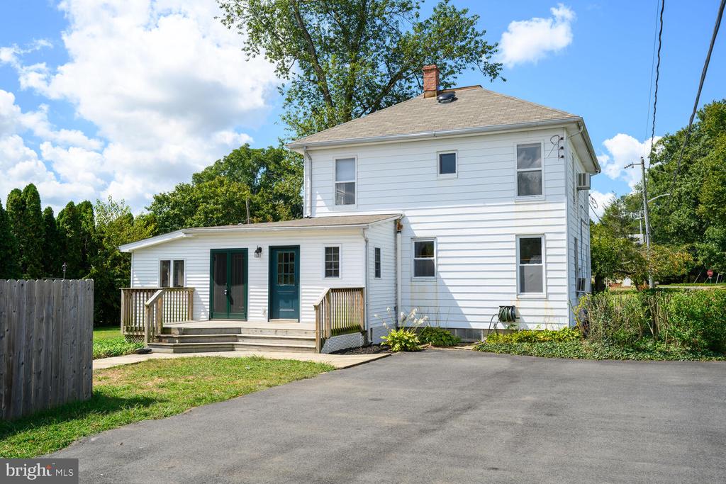 228 PHELPS AVENUE