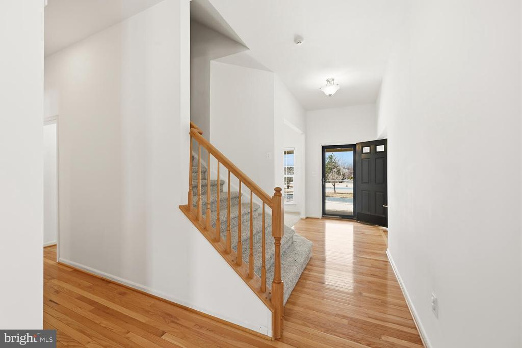 206 CAMELOT DRIVE