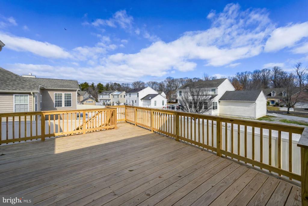 206 CAMELOT DRIVE
