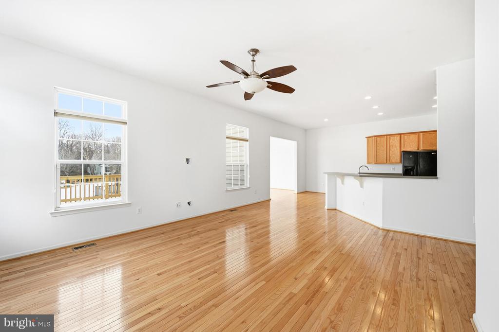 206 CAMELOT DRIVE