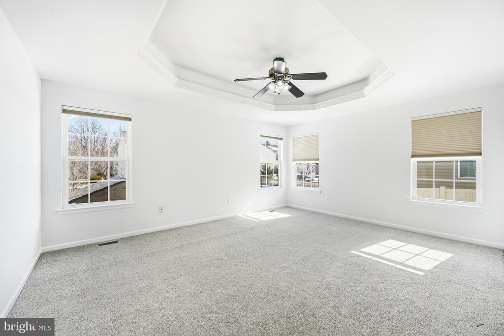 206 CAMELOT DRIVE