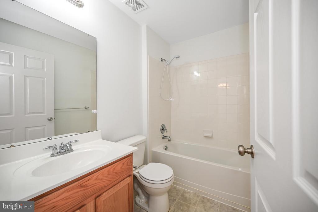 206 CAMELOT DRIVE