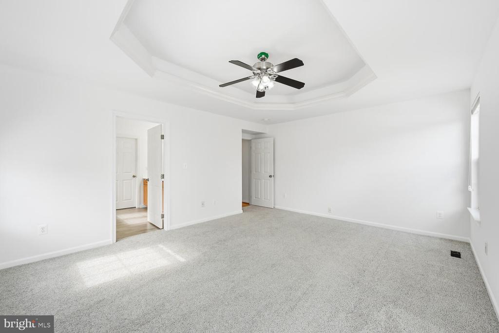 206 CAMELOT DRIVE